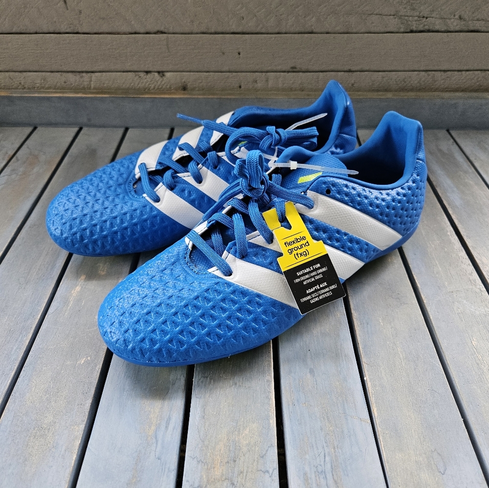 ADIDAS ACE 16.4 FxG Soccer Cleats- Shock Blue/Yellow/White Boys Size 5 NWOB